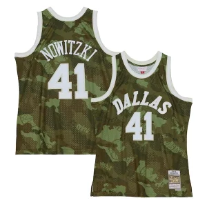 Dirk Nowitzki Dallas Mavericks Hardwood Éclatant Classics 1998/99 Ghost Green Swingman Jersey Camo - Édition limitée - Uniques dans leur genre